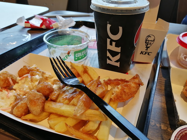 Comments and reviews of KFC Bournemouth - The Triangle