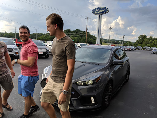 Ford Dealer «Edd Rogers Valley Ford», reviews and photos, 111 Auto Ln, Sparta, TN 38583, USA