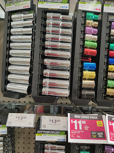 Hardware Store «Harbor Freight Tools», reviews and photos, 82123 CA-111, Indio, CA 92201, USA