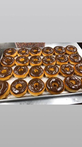 Donut Shop «BoSa Donuts», reviews and photos, 155 E Williams Field Rd, Gilbert, AZ 85295, USA