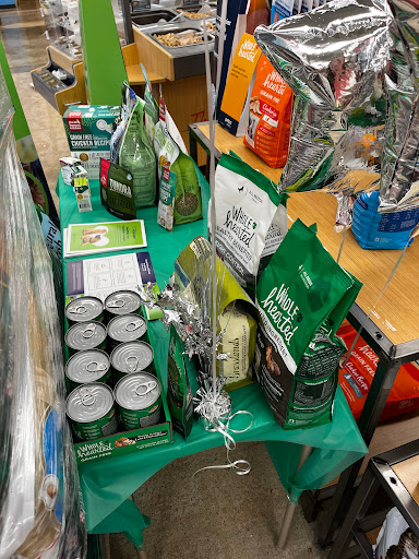 Pet Supply Store «Petco Animal Supplies», reviews and photos, 5938 Roswell Rd NE, Sandy Springs, GA 30328, USA