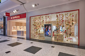 H. Samuel, White Rose Shopping Centre