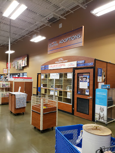 Pet Supply Store «PetSmart», reviews and photos, 3101 Market Center Drive, Morrisville, NC 27560, USA