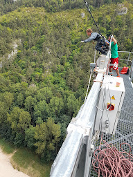 Photo n°7 de Elastic Natural bungee - Saut à l'élastique Le 107 à La Malène ()