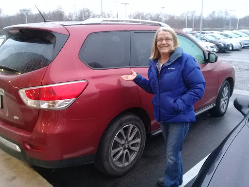 Used Car Dealer «Coralville Used Car Superstore», reviews and photos, 404 2nd St, Coralville, IA 52241, USA