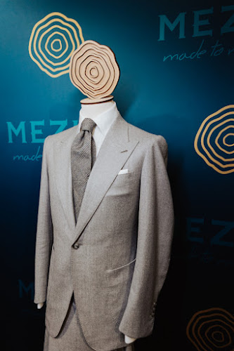 orar MEZUM - Costume pentru Barbati si Femei - Cluj Napoca
