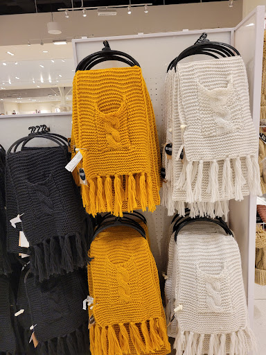 Clothing Store «Forever 21», reviews and photos, 450 Great Mall Dr, Milpitas, CA 95035, USA