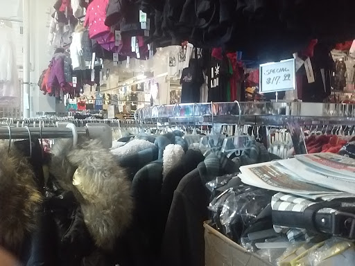 Shopping Mall «Mitchell Mall», reviews and photos, 1020 W Historic Mitchell St, Milwaukee, WI 53204, USA