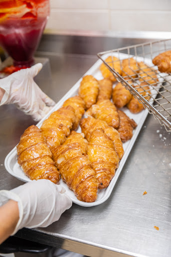 Donut Shop «Dough In The Box», reviews and photos, 3184 Austell Rd SW, Marietta, GA 30008, USA