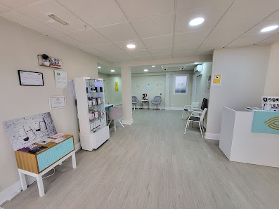 Clinica Aleu Medicina estética C. Saenz Laguna, 13, 11201 Algeciras, Cádiz, España