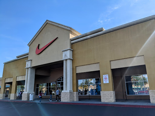 Clothing Store «Nike Factory Store», reviews and photos, 1553 Retherford St c080, Tulare, CA 93274, USA