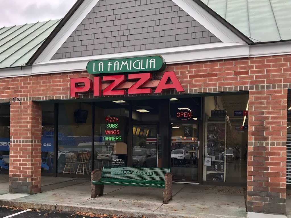 La Famiglia Pizza 12205