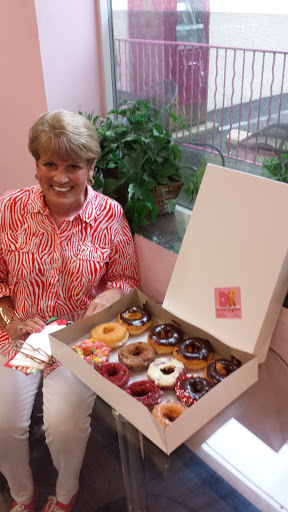 Donut Shop «Donut Kingdom», reviews and photos, 685 W Tennessee St, Tallahassee, FL 32304, USA