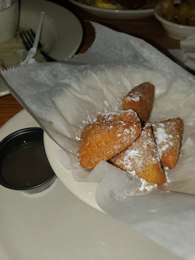 American Restaurant «Cracker Barrel Old Country Store», reviews and photos, 757 Lynnhaven Pkwy, Virginia Beach, VA 23452, USA