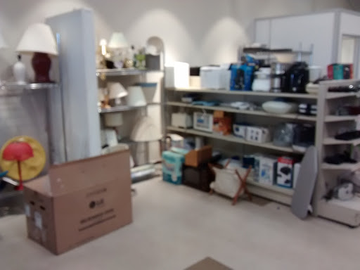 Thrift Store «St. Vincent de Paul Orland Park Thrift Store», reviews and photos, 7010 W 159th St, Orland Park, IL 60462, USA