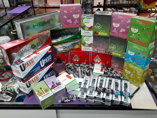 Tobacco Shop «Stirling Glass», reviews and photos, 5890 Stirling Rd, Hollywood, FL 33021, USA