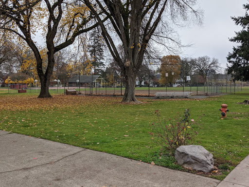 Park «Wallace City Park», reviews and photos, 1600 NW 25th Ave, Portland, OR 97210, USA