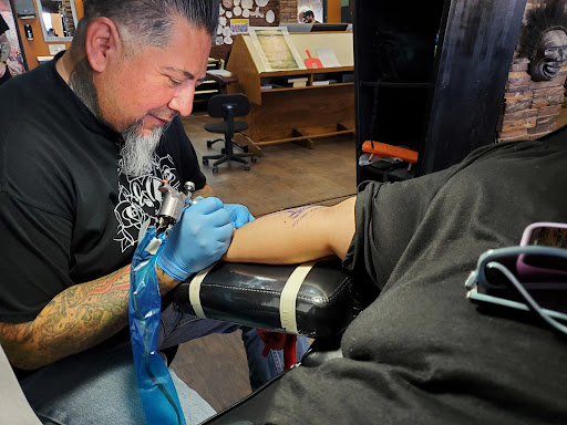 Tattoo Shop «House of Pain Tattoo», reviews and photos, 11335 Montwood Dr, El Paso, TX 79936, USA