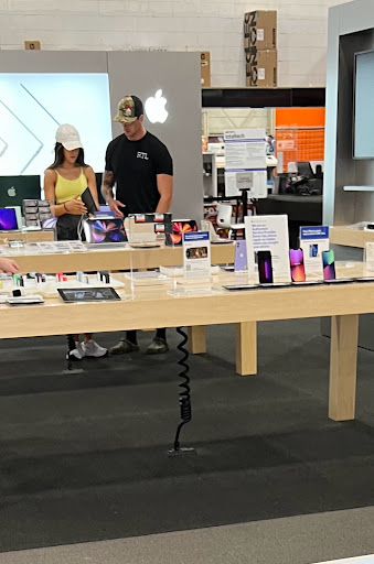 Electronics Store «Best Buy», reviews and photos, 217 Independence Blvd, Virginia Beach, VA 23462, USA