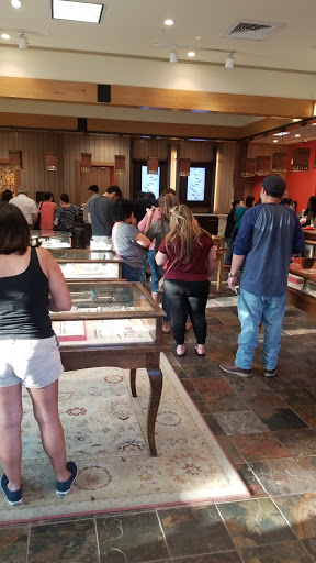 Jewelry Store «James Avery Jewelry», reviews and photos, 5535 W Loop 1604 N #111, San Antonio, TX 78253, USA