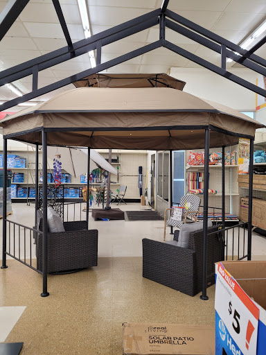 Discount Store «Big Lots», reviews and photos, 16100 E 10 Mile Rd, Eastpointe, MI 48021, USA