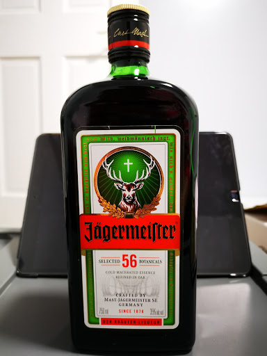 Liquor Store «Liquor & Wine Warehouse», reviews and photos, 1720 Eastchester Rd, Bronx, NY 10461, USA