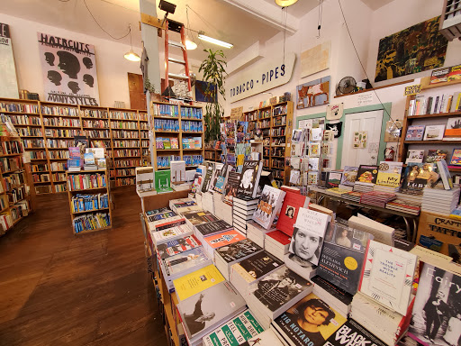 Book Store «Dog Eared Books», reviews and photos, 900 Valencia St, San Francisco, CA 94110, USA