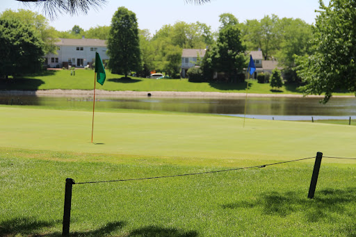 Golf Course «Walnut Greens Golf Course», reviews and photos, 1150 N Walnut Ln, Schaumburg, IL 60194, USA