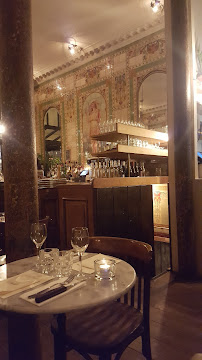 Atmosphère du Restaurant français Poulette à Paris - n°8
