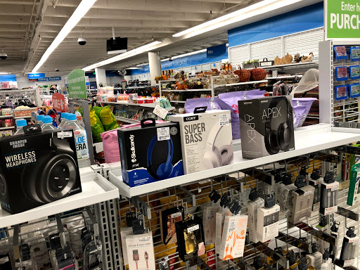 Clothing Store «Ross Dress for Less», reviews and photos, 19 Colma Blvd, Colma, CA 94014, USA