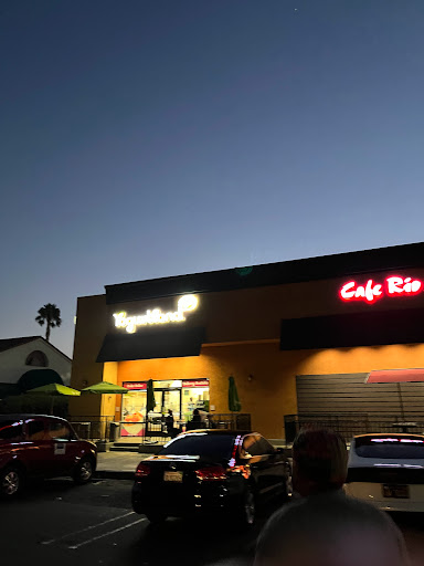 Pieology Pizzeria Lakewood Square, Lakewood, CA image