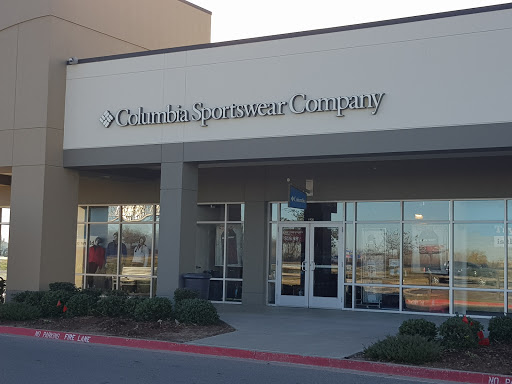 Sportswear Store «Columbia Sportswear Outlet Store», reviews and photos, 7624 W Reno Ave, Oklahoma City, OK 73127, USA