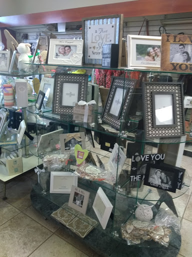 Doctor «H & S Pharmacy of Chapel Hill», reviews and photos, 4708 Nashville Hwy, Chapel Hill, TN 37034, USA