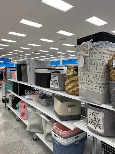 Clothing Store «Ross Dress for Less», reviews and photos, 1574 N Dupont Hwy #500, Dover, DE 19901, USA