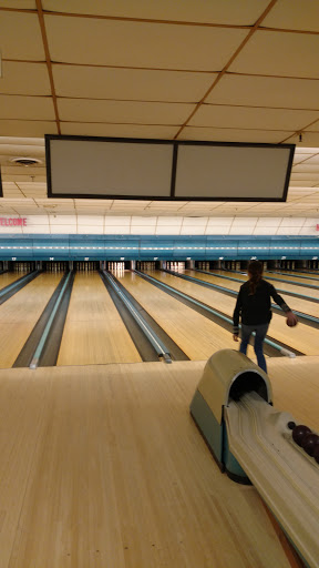 Bowling Alley «Westport Bowling Lanes», reviews and photos, 135 Main St, Westbrook, ME 04092, USA