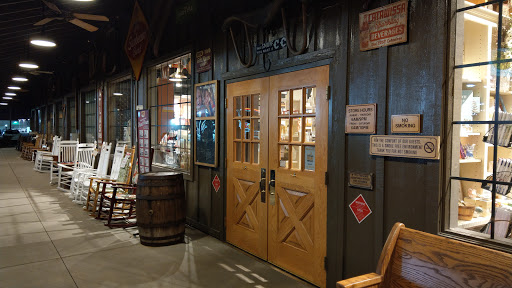 American Restaurant «Cracker Barrel Old Country Store», reviews and photos, 407 Beltline Rd SW, Decatur, AL 35601, USA