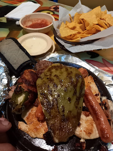 Shopping Mall «Village North Shopping Center», reviews and photos, 2440 N Lebanon St, Lebanon, IN 46052, USA