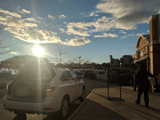 Shopping Mall «Queenstown Premium Outlets», reviews and photos, 441 Outlet Center Dr, Queenstown, MD 21658, USA