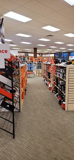 Shoe Store «Famous Footwear», reviews and photos, 31 Furlong Dr, Revere, MA 02151, USA