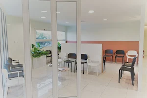 Centre Ophtalmologique Ophtacenter Nimes Mas des Abeilles- Ophtalmo et orthoptistes image