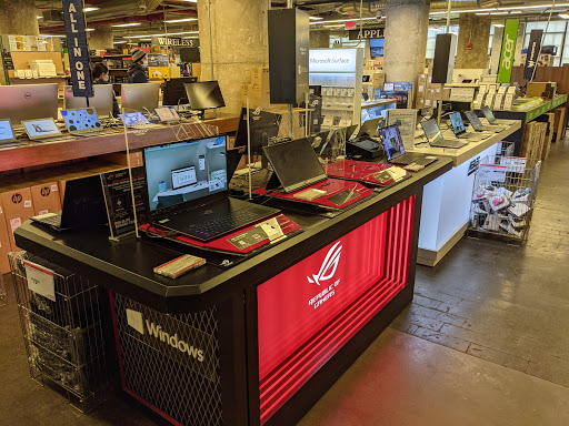Computer Store «Micro Center», reviews and photos, 850 3rd Ave, Brooklyn, NY 11232, USA