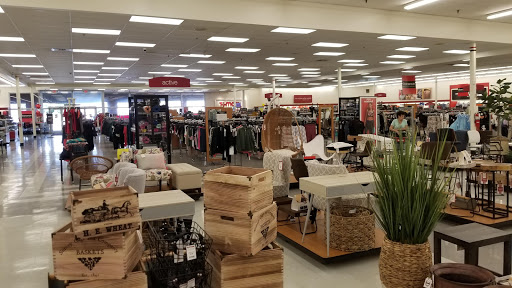 Department Store «T.J. Maxx», reviews and photos, 4800 Everhard Rd NW, Canton, OH 44718, USA