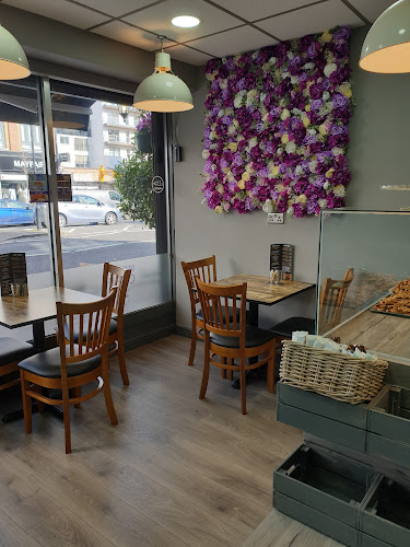Reviews of Purple cafe in London - Coffee shop