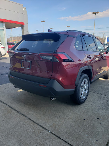 Toyota Dealer «Toyota of Louisville on Dixie Highway», reviews and photos, 6514 Dixie Hwy, Louisville, KY 40258, USA