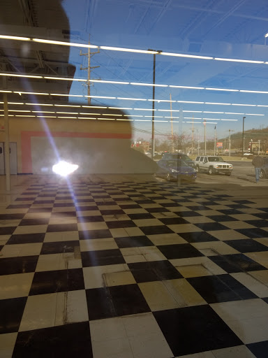 Pet Supply Store «Petco Animal Supplies», reviews and photos, 3459 Valley Plaza Pkwy, Fort Wright, KY 41017, USA