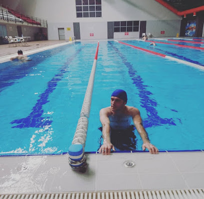 Trabzon Of Yarı Olimpik Kapalı Yüzme Havuzu