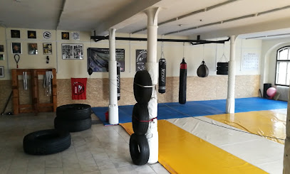 Warrior Gym - Debrecen, Vágóhíd u. 6, 4034 Hungary