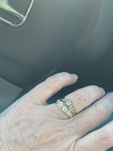 Jewelry Store «Hoppe Jewelers», reviews and photos, 3643 E Main St, Richmond, IN 47374, USA