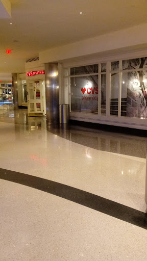 Shopping Mall «Chevy Chase Pavilion», reviews and photos, 5335 Wisconsin Ave NW, Washington, DC 20015, USA