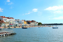 Foto von Praia do Seixal mit sehr sauber Sauberkeitsgrad